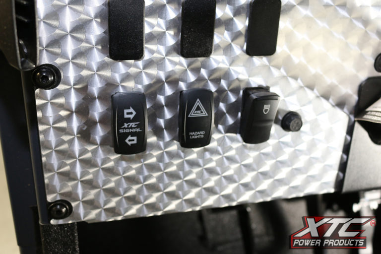 Mahindra Roxor Plug and Play Turn Signal System uses Factory Lights